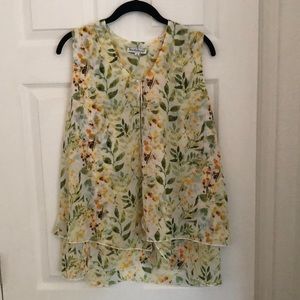 Gauzy light tiered sleeveless tunic